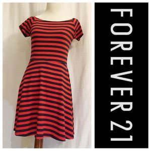 •NWT• Forever 21 Dress. Navy and Red. Size Medium